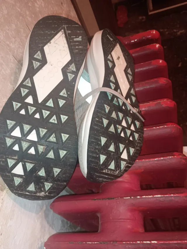 Scarpe donna grigie bianche taglia 38