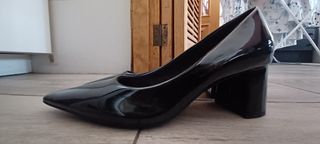 Zapatos de tacón Zara negros talla 38