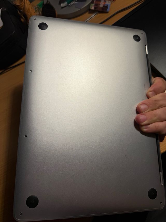 MacBook Pro 13 2017 Plata para reparar.