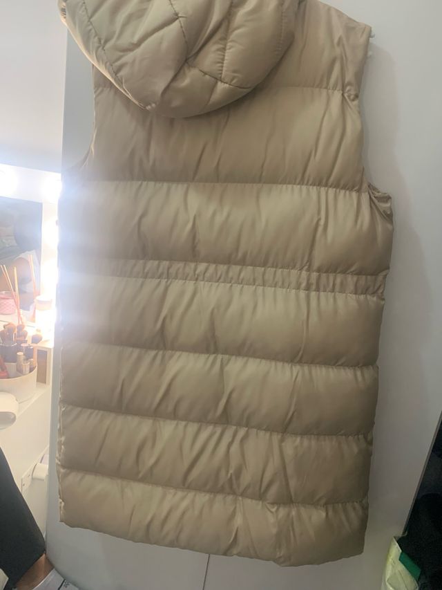 Giubbotto imbottito con cappuccio inutilizzato SHEIN