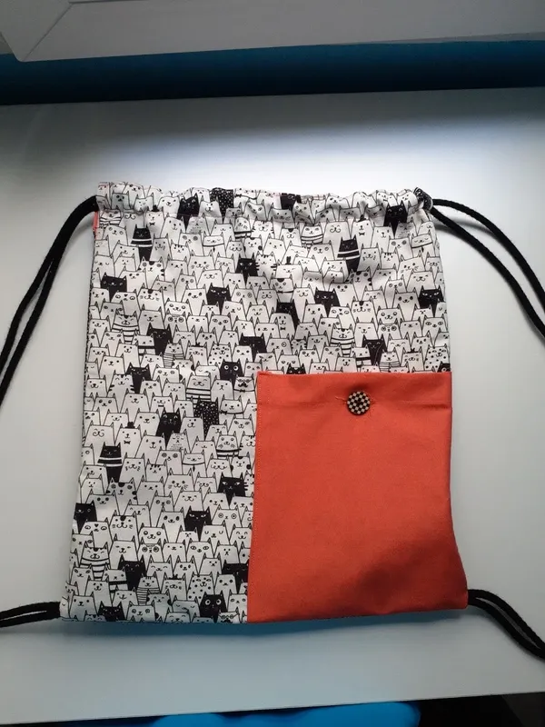 Mochila de cuerdas con estampado de gatos