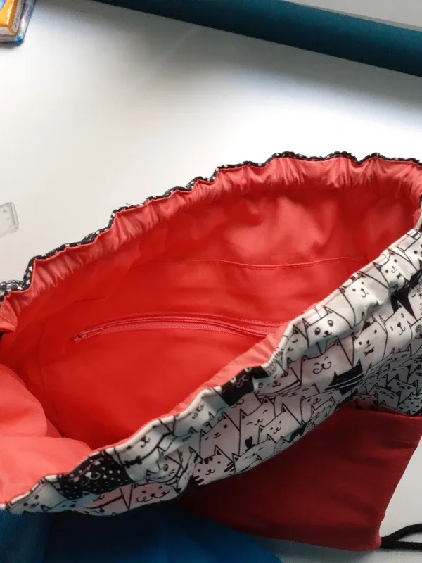 Mochila de cuerdas con estampado de gatos