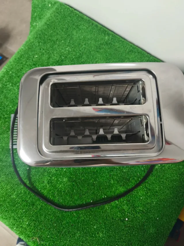 Tostador Russell Hobbs moderno