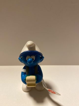 Figura Pitufo con rollo de papel