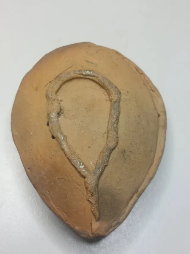 Lucerna autentica romano-punica