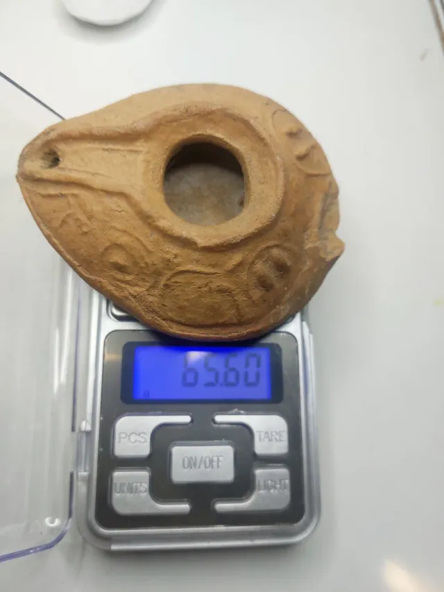 Lucerna autentica romano-punica