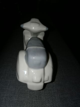 Moto Vespa de Cerámica