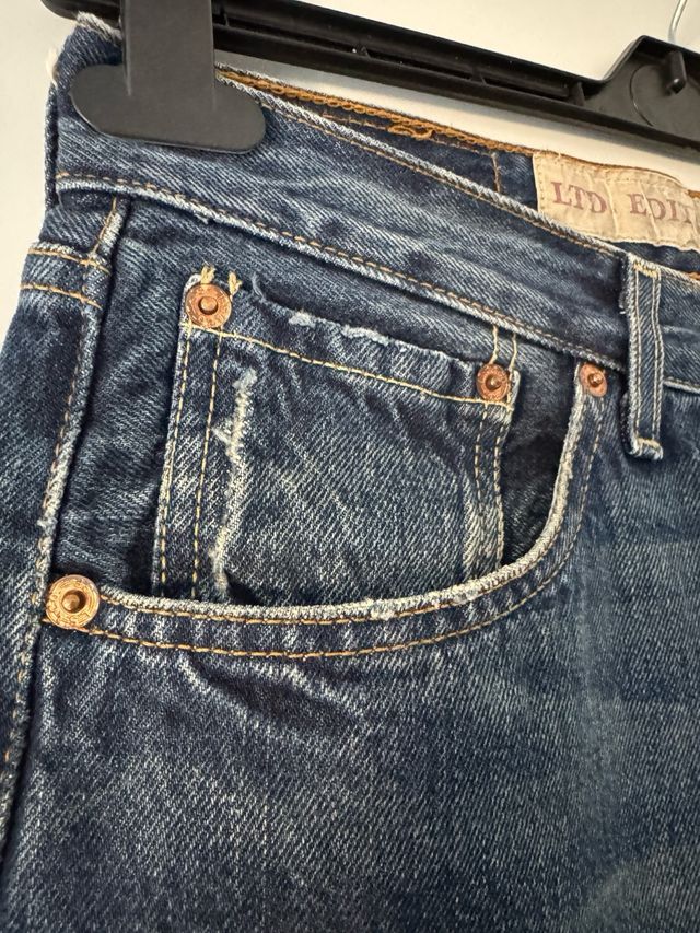 Levi's 501 Limited Edition W32 Jeans