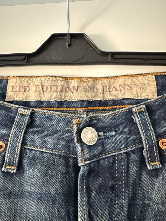 Levi's 501 Limited Edition W32 Jeans