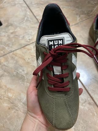 Tenis Munich Talla 37 Verde y Burdeos
