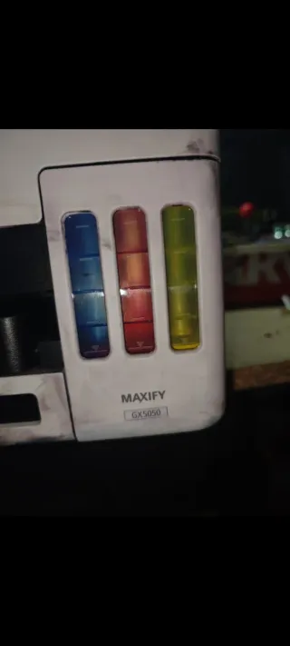 Impresora Canon Gris y Blanca