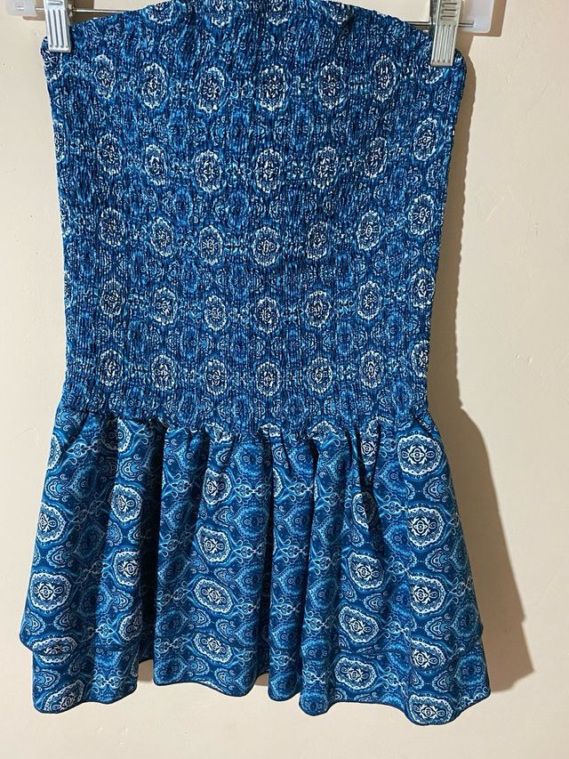 Vestido strapless estampado azul y blanco
