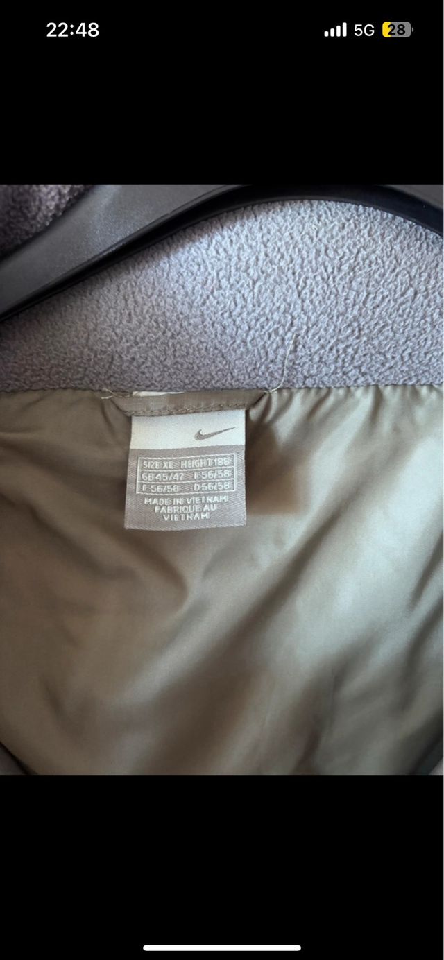 Chaqueta Plumífero Nike Vintage Gris