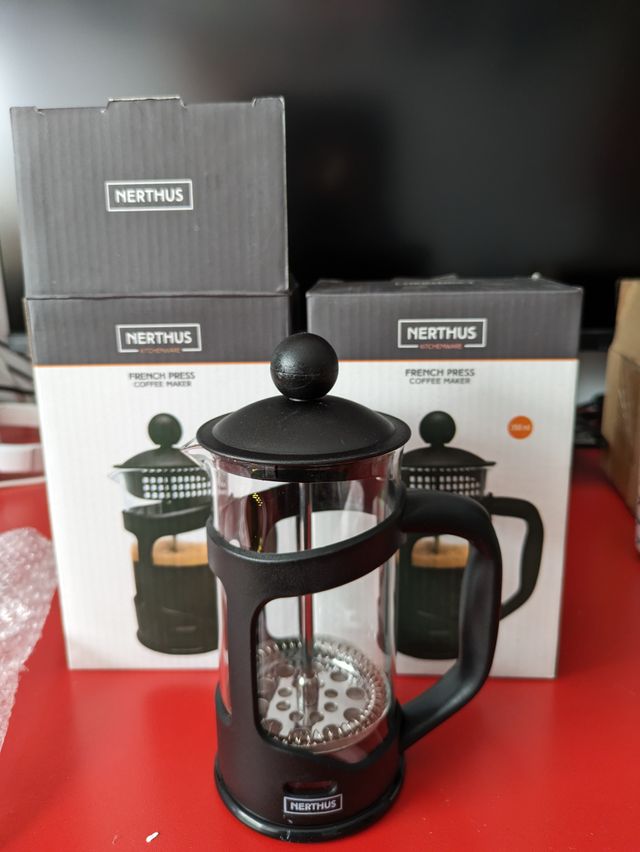 CAFETERA FRANCESA DE ÉMBOLO