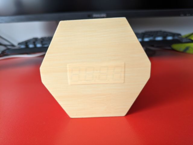 RELOJ DIGITAL DE SOBREMESA