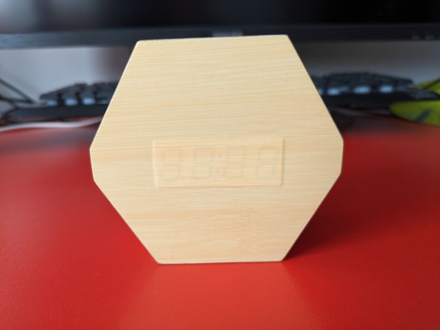 RELOJ DIGITAL DE SOBREMESA