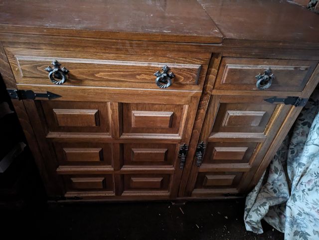 MUEBLE CASTELLANO PARA MAQUINA DE COSER