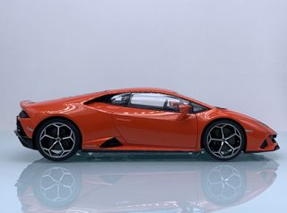 1:18 Lamborghini Huracán Evo Naranja 2019 Autoart