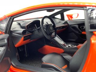 1:18 Lamborghini Huracán Evo Naranja 2019 Autoart