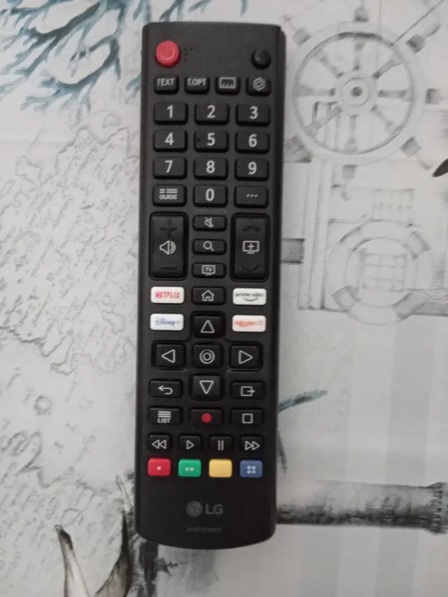 Mando LG va todos menos el botón del Medio y algun