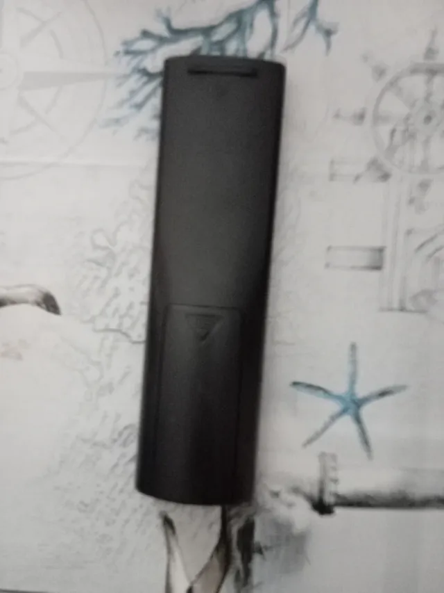 Mando LG va todos menos el botón del Medio y algun