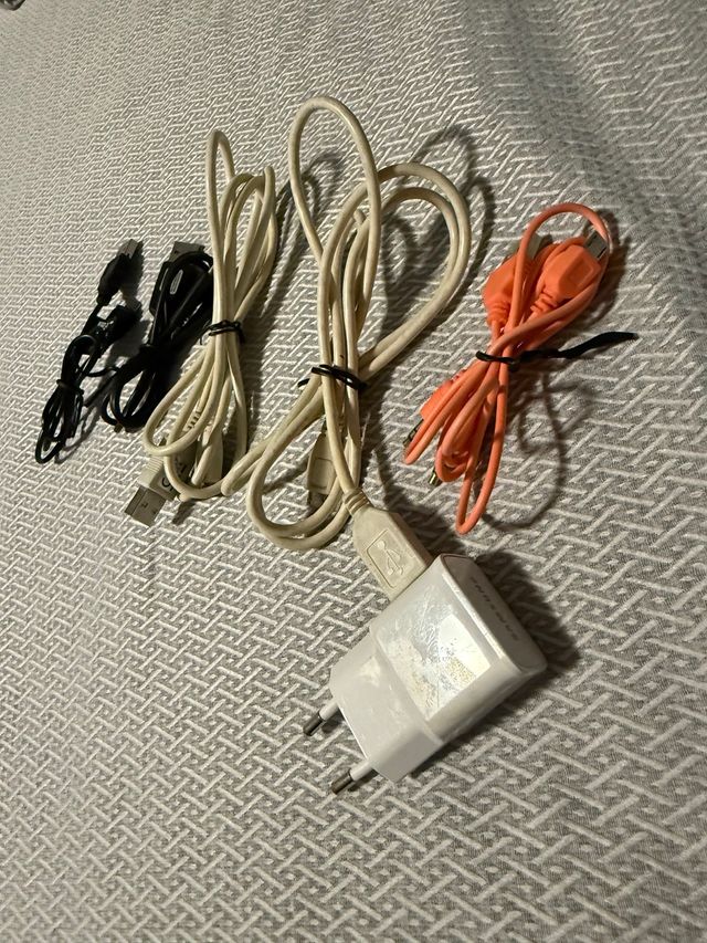 Pack Cables USB a Micro USB + Cargador