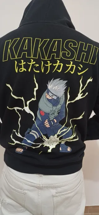 Felpa Kakashi Naruto Pull&Bear