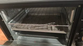 Horno Comelec tamaño microondas poco uso