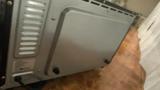 Horno Comelec tamaño microondas poco uso