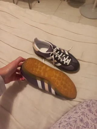 Zapatillas Adidas Gazelle Mujer Morado.