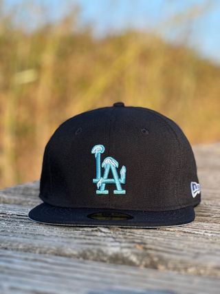 Gorra New Era LA Negra y Turquesa