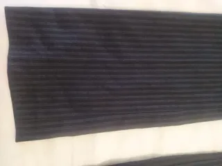 Pantalón espiga Zara gris con etiqueta