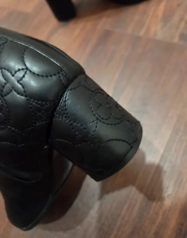 Botas Louis Vuitton Negras