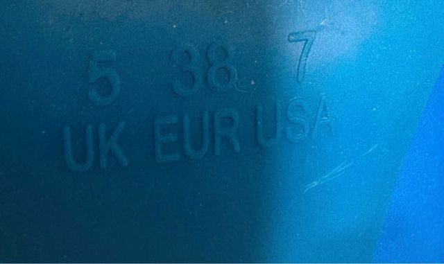 Botín azul klein talla 38