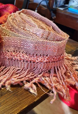 Passamaneria rosa antico con frange