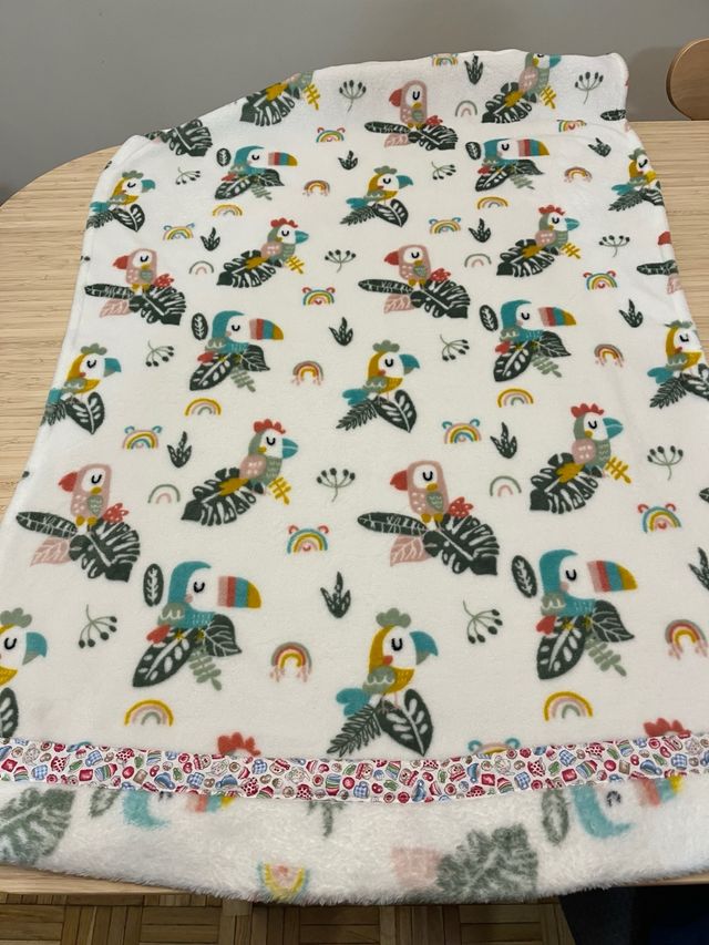 Mantita infantil suave con pájaros