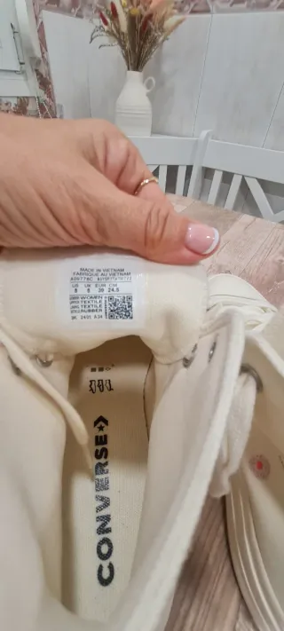 Botas Converse Blancas con Flores