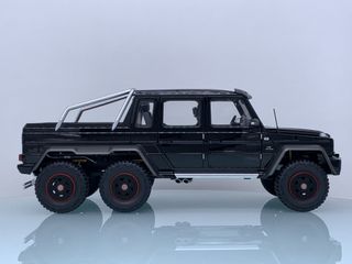 1:18 Mercedes G63 AMG 6X6 W463 Negro 2013 AutoArt
