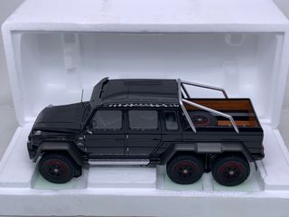 1:18 Mercedes G63 AMG 6X6 W463 Negro 2013 AutoArt