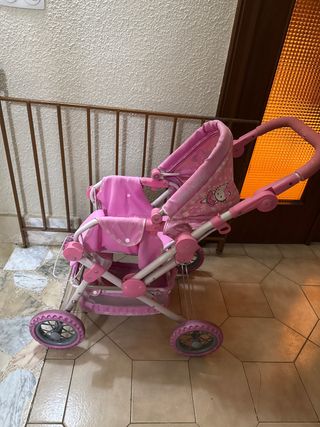Carro de muñecas rosa Hello Kitty
