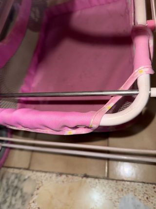 Carro de muñecas rosa Hello Kitty