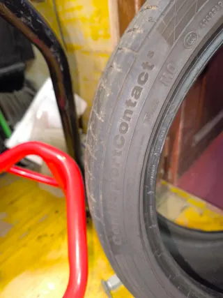 2Neumáticos225\40\18 Continental ContiSportContact