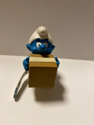 Figura Pitufo con Caja