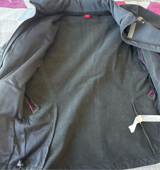 Chaqueta Trangoworld Negra y Rosa