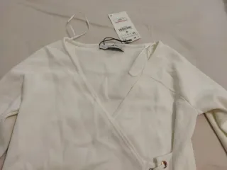 Zara Top Blanco con Cordones Talla M con etiqueta
