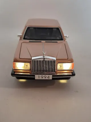 Rolls Royce Silver Spur 1994, scala 1:32,NUOVA.