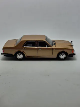 Rolls Royce Silver Spur 1994, scala 1:32,NUOVA.