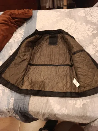Chaqueta de cuero negra