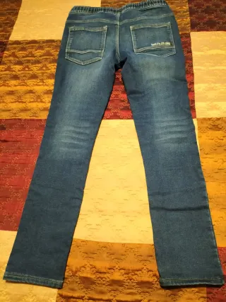 Pantalón vaquero de chico