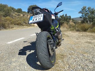Kawasaki Z900e Negra y Verde